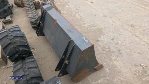 51'' loader bucket - 3