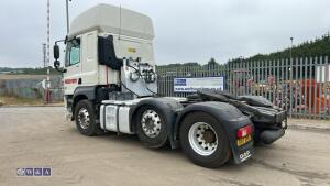 2017 DAF CF EURO 6 6x2 automatic c/w Mid lift axle, Alloy wheels, Tipping gear, Sliding 5th wheel, Aluminium cat walk (DX17 ZFE)(MoT 31st December 2026)(V5 in office) - 3