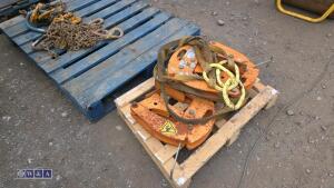 3 x lifting clamps - 2