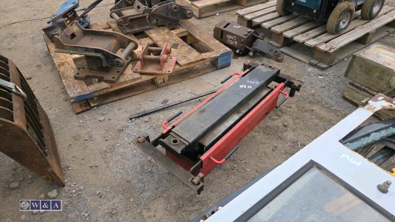 Hydraulic pit jack
