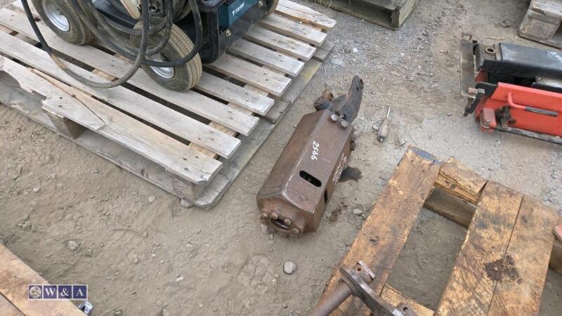 Hydraulic auger to suit 3t machine (25mm pins)