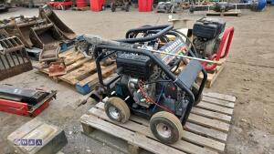 KIAM KN3600DX diesel pressure washer c/w hose & lance