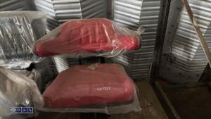 Tractor seat (Red)