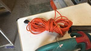 BOSCH Hedge trimmer c/w extension lead - 3