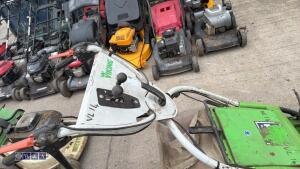 VIKING MB755 petrol mower c/w collection box - 4