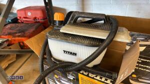 2 x TITAN 240v wallpaper strippers - 3