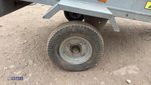 Single axle camping trailer - 8
