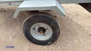 Single axle camping trailer - 10