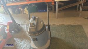 NUMATIC 110v vacuum - 2
