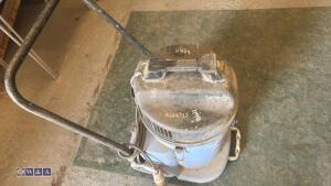 NUMATIC 110v vacuum - 4