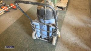 NUMATIC 110v vacuum - 5