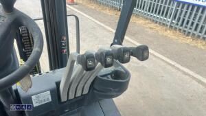 2015 JUNGHEINRICH TFG320 gas forklift (9993)(s/n FN496956) with triple mast & side-shift - 17
