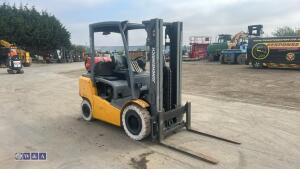2016 JUNGHEINRICH TFG425 gas forklift (9960)(s/n FN522879) with triple mast & side-shift - 7