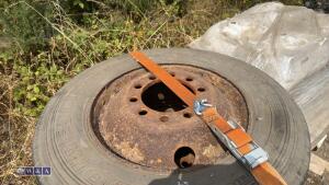 4 x wheels & tyres (to suit low loader) (265/70 R19.5) - 5