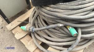 Quantity of electrical extension cables - 6