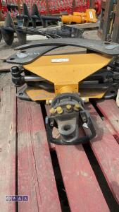 Hydraulic log grab - 4