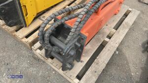NPK hydraulic machine breaker c/w hoses (40mm pins) - 6