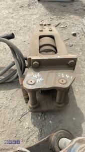Hydraulic machine breaker c/w lines (30mm pins) - 4