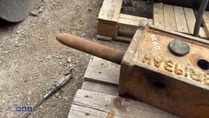 Hydraulic machine breaker c/w lines (30mm pins) - 2