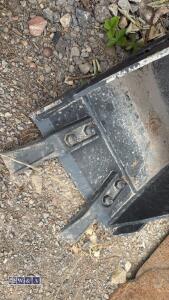 1ft RHINOX digging bucket (30mm pins) (to suit 0.75t excavator) - 4
