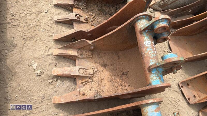 1ft digging bucket (30mm pins)