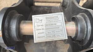 18'' digging bucket c/w bolt on blade to suit 1.5t excavator (35mm pins) - 6