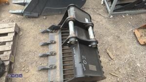 3ft riddle bucket to suit 5-6t excavator (50mm pins) - 5