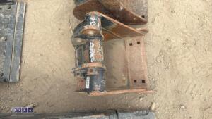 12'' digging bucket (25mm pins) - 5