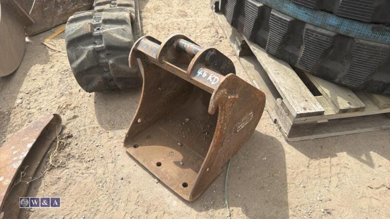 WHITES 12'' bucket