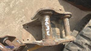 9'' digging bucket (35mm pins) - 5