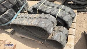 Pair of rubber tracks (300 x 52.5W x 78) - 6