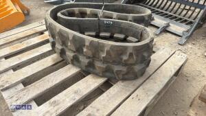 Rubber track (Approx 230 x 96 x 31) - 4