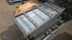 Quantity of metal drawers - 5