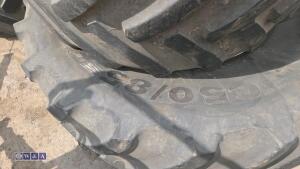 4 x tractor tyres (2 x 600/70R28 & 2 x 650 x 85 R38) - 6