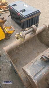 5 x digging buckets (29'' 35mm pins 24'' 30mm pins 18'' 30mm pins 12'' 35mm pins 8'' 45mm pins) - 6
