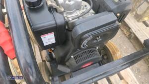 KIAM KN3600DX diesel pressure washer c/w hose & lance - 4