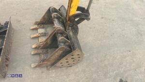 2021 Jcb 8008 micro c/w 3 buckets - 9