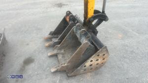 2019 jcb 8008 micro c/w 3 bucket - 12