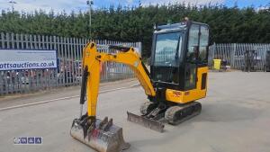 Jcb 15c cabbed