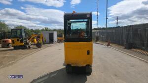 Jcb 15c cabbed - 4