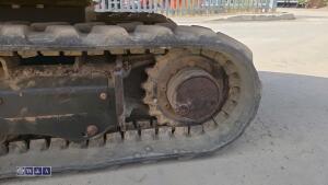 Jcb 15c cabbed - 10