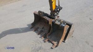 Jcb 15c cabbed - 16