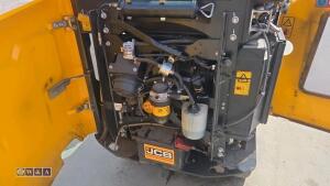 Jcb 15c cabbed - 20