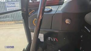 Jcb 15c cabbed - 23