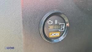 Jcb 15c cabbed - 24
