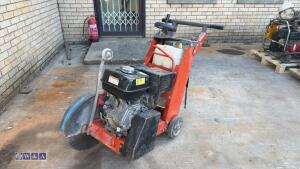 HUSQVARNA FS400LV petrol floor saw