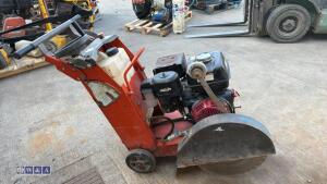 HUSQVARNA FS400LV petrol floor saw - 3