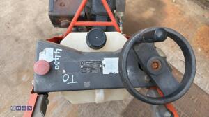 HUSQVARNA FS400LV petrol floor saw - 5