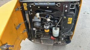 2021 jcb 15C(cabbed) c/w 3 bucket - 16