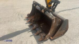 2022 jcb 16C(cabbed) c/w 3 bucket - 9